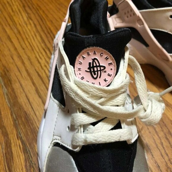 Nike Air Huarache Run GS Pink Foam White Black 654275-115 sz 5Y - Picture 2 of 6